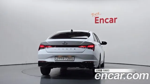 Hyundai Avante CN7 — Фото автомобиля 4