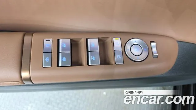Hyundai Grandeur Grandeur (GN7) 2.5 Бензин 2WD — Фото автомобиля 7