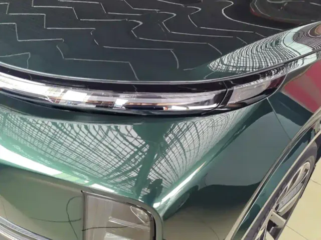 Li Auto L9 — Фото автомобиля 5
