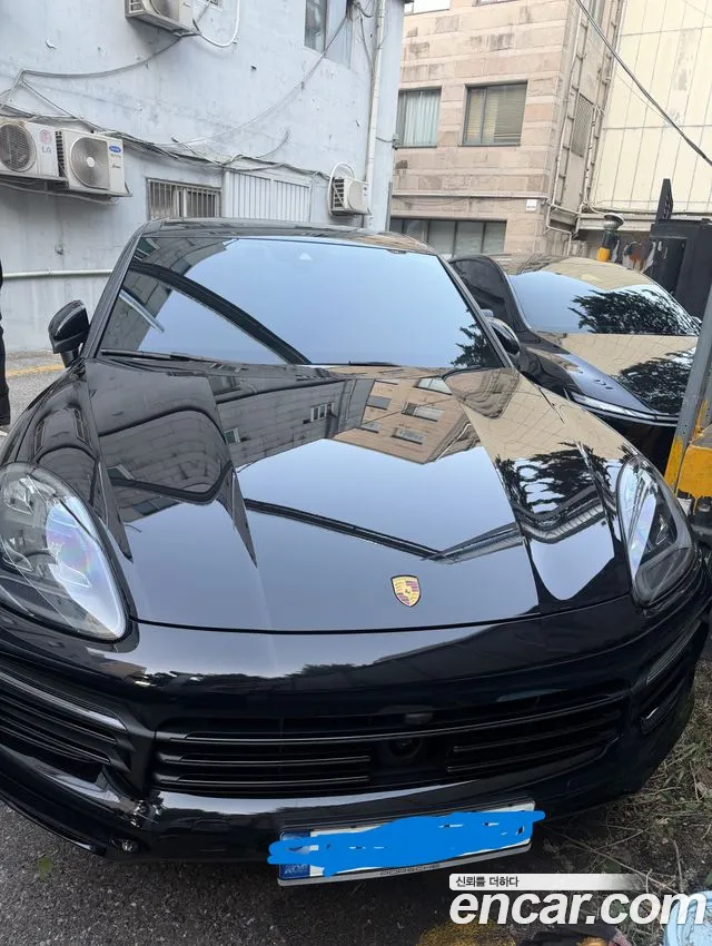 Фотография автомобиля — Porsche Cayenne PO536