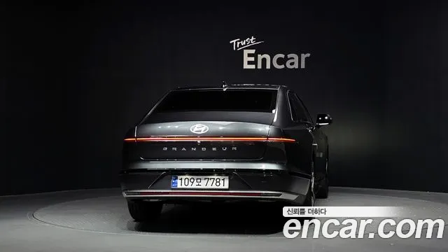 Hyundai Grandeur GN7 — Фото автомобиля 4