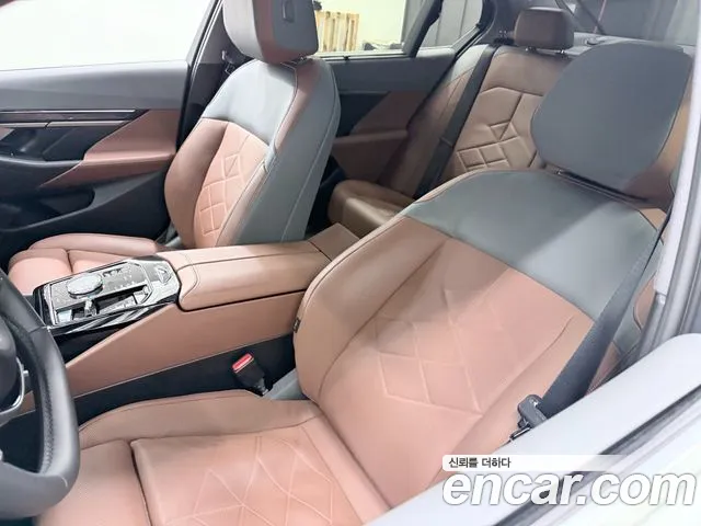 BMW 5-Series 5 серия (G60) — Фото автомобиля 19