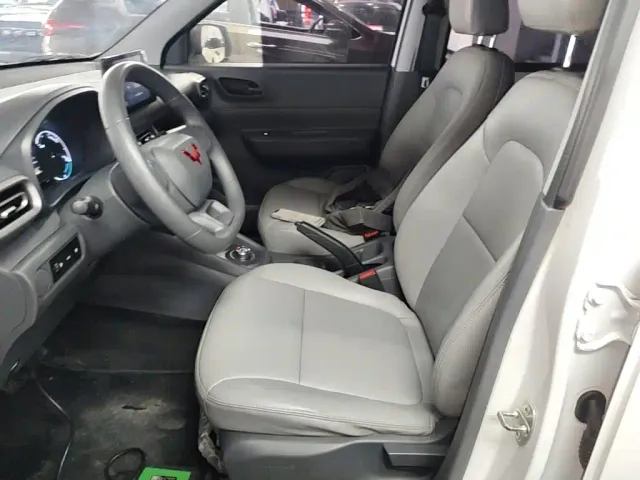 Wuling Hongguang — Фото автомобиля 14