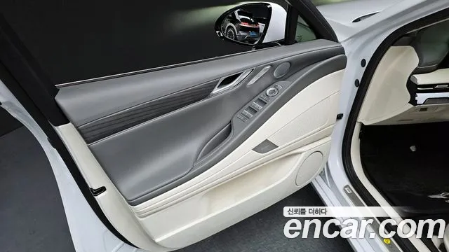 Genesis G80 Electrified G80 (RG3) — Фото автомобиля 23