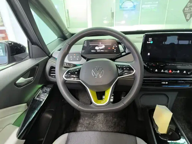 Volkswagen ID.3 — Фото автомобиля 10