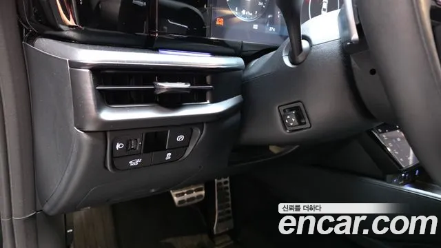 Hyundai Grandeur Grandeur (GN7) 3.5 Бензин 4WD — Фото автомобиля 23