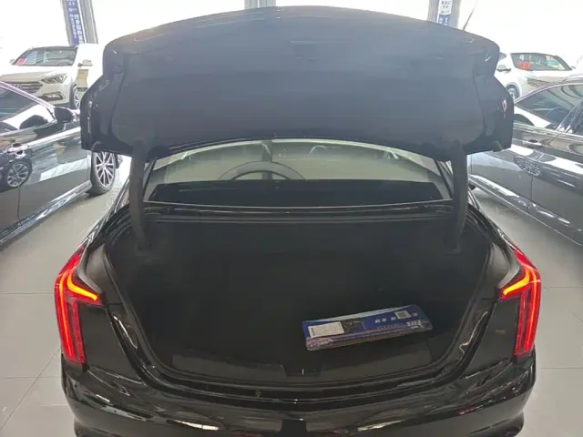Cadillac CT5 — Фото автомобиля 18