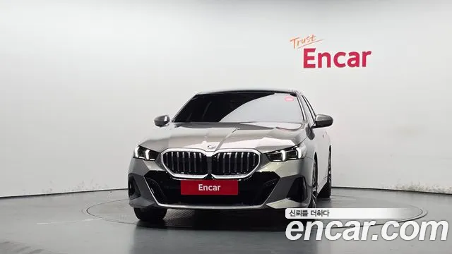 BMW 5-Series 5 серия (G60) 530i xDrive M Sport — Фото автомобиля 3