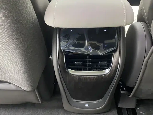 IM Motors LS7 — Фото автомобиля 28