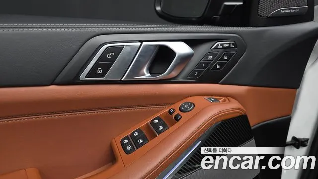 BMW X7 — Фото автомобиля 16