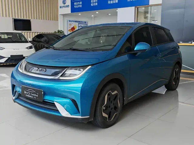 Фотография автомобиля — BYD Dolphin