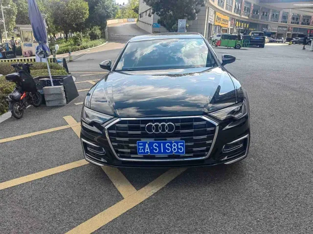 Audi A6L — Фото автомобиля 2