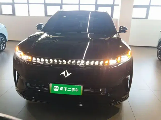 Dongfeng eπ 008 — Фото автомобиля 2