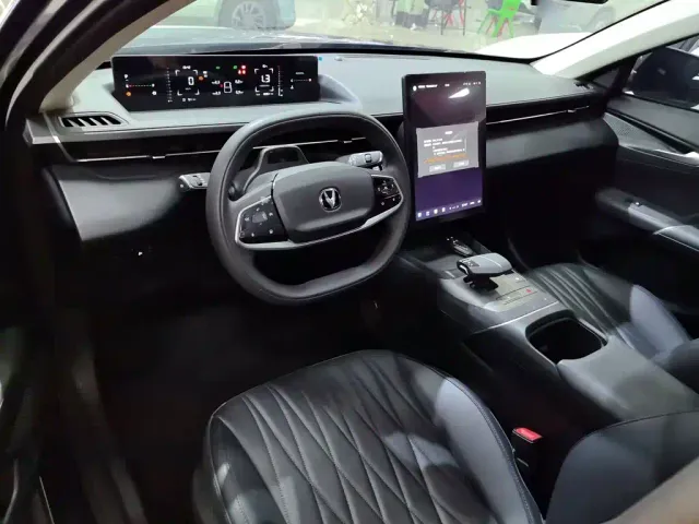 Changan Lamore — Фото автомобиля 9