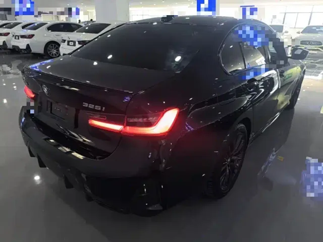 BMW 3 Series — Фото автомобиля 4