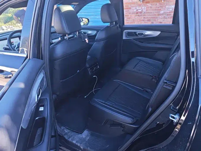 GAC Trumpchi GS8 — Фото автомобиля 11