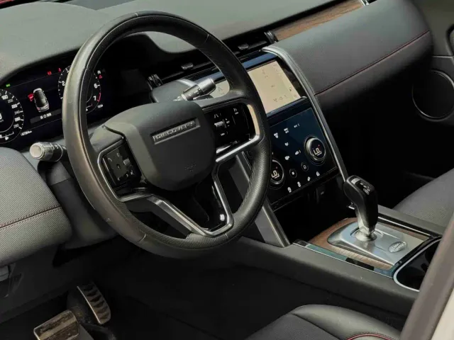 Land Rover Discovery Sport — Фото автомобиля 6