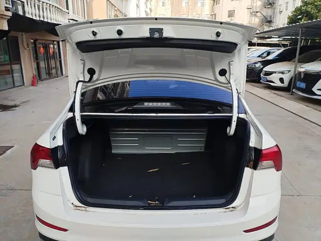 Skoda Rapid — Фото автомобиля 18