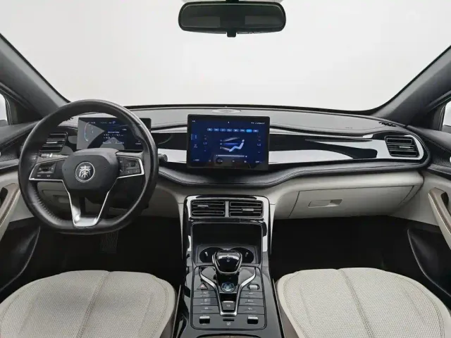 BYD Qin PLUS — Фото автомобиля 5