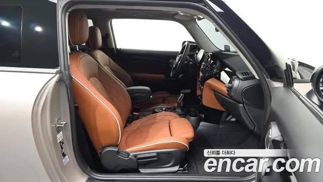 MINI Cooper — Фото автомобиля 11