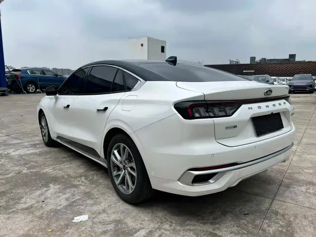 Ford Mondeo — Фото автомобиля 7