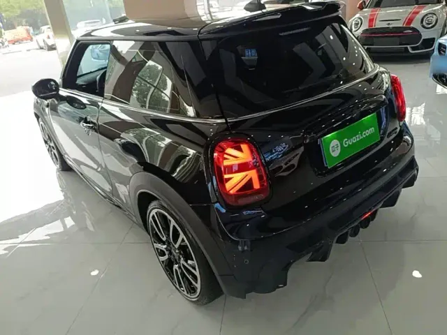 MINI Hatch — Фото автомобиля 4
