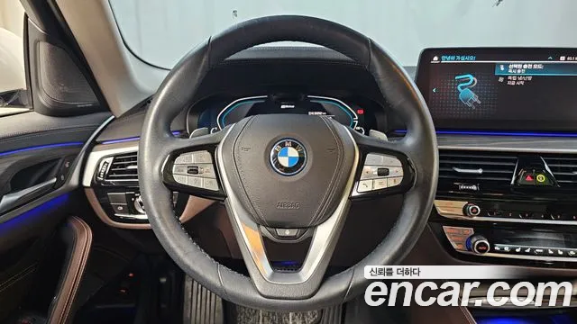 BMW 5-Series 5 серия (G30) — Фото автомобиля 11