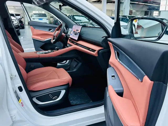 Changan CS75 Plus — Фото автомобиля 8