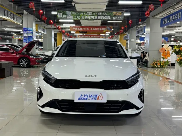 Kia K3 — Фото автомобиля 2