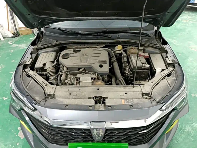 Roewe i6 MAX — Фото автомобиля 15