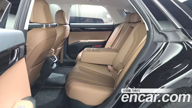 Hyundai Grandeur GN7 — Фото автомобиля 12