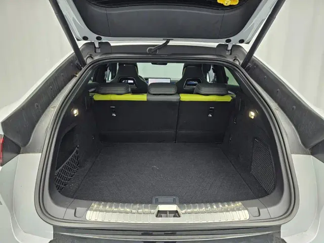 BYD Song L EV — Фото автомобиля 21