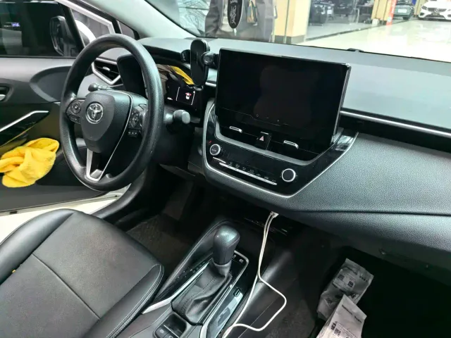 Toyota Corolla — Фото автомобиля 12