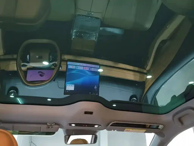 Geely Galaxy Xingyao 8 — Фото автомобиля 17