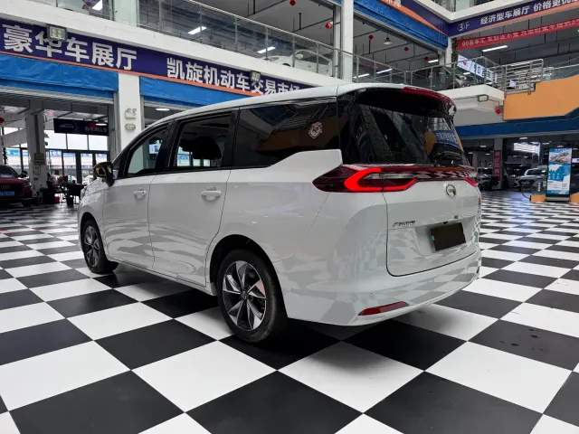 GAC Trumpchi M6 — Фото автомобиля 18