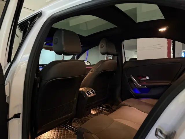 Mercedes-Benz A-Class — Фото автомобиля 6