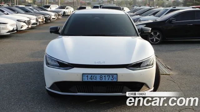 Kia EV6 — Фото автомобиля 3