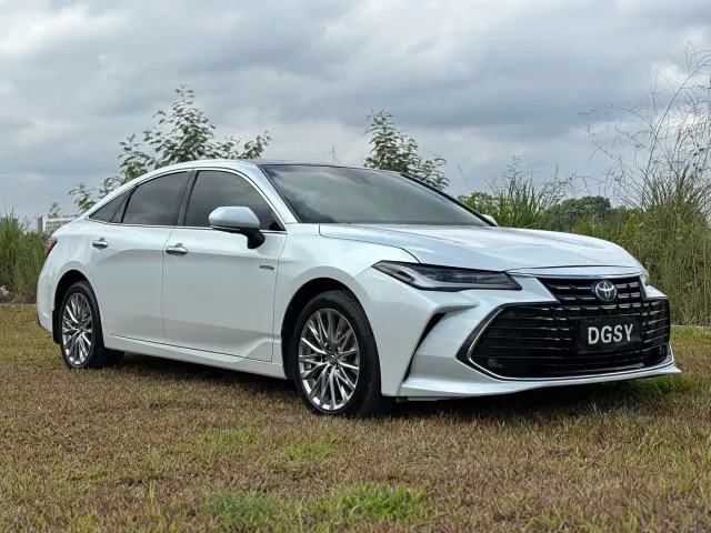 Toyota Avalon — Фото автомобиля 3