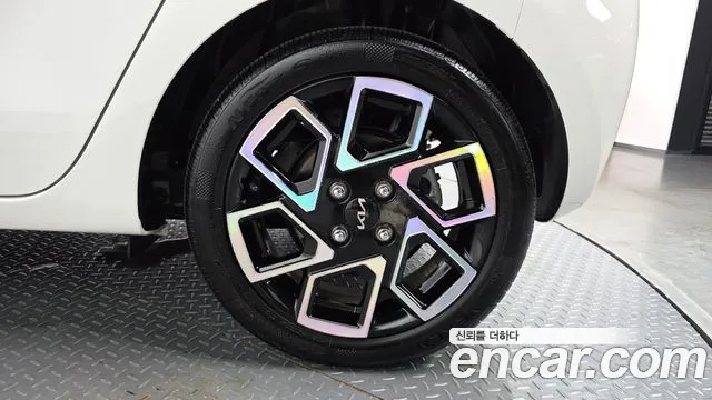 Kia RAY Новый Kia Ray Signature — Фото автомобиля 16