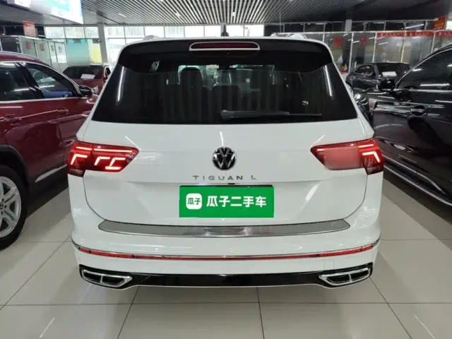 Volkswagen Tiguan L — Фото автомобиля 3