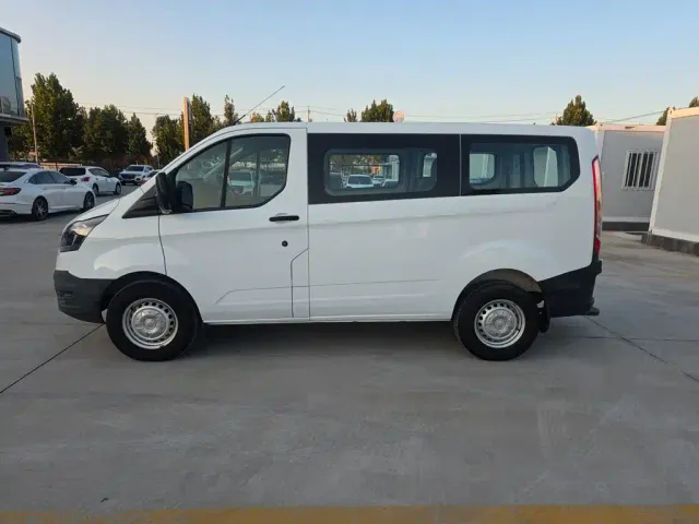 Ford Transit — Фото автомобиля 16