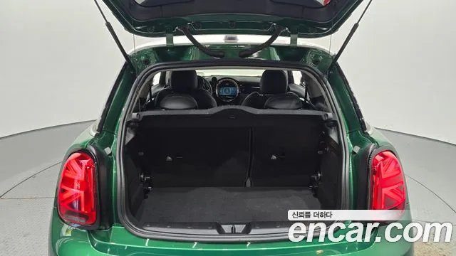 MINI Cooper — Фото автомобиля 30