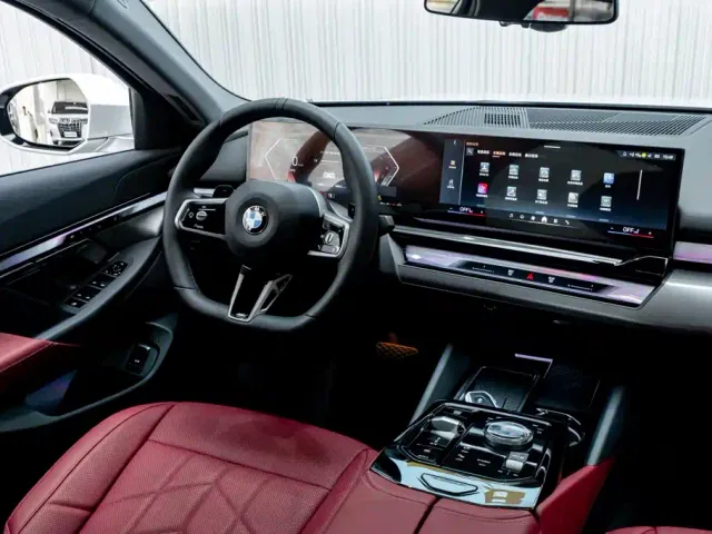 BMW 5 Series — Фото автомобиля 24