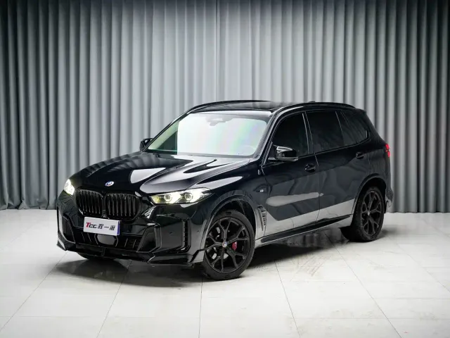Фотография автомобиля — BMW X5
