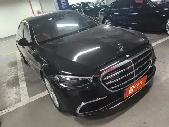 Mercedes-Benz S-Class — Фото автомобиля 2