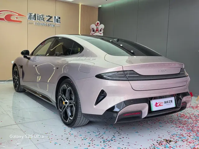 Xiaomi SU7 — Фото автомобиля 9