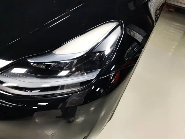 Tesla Model Y — Фото автомобиля 17