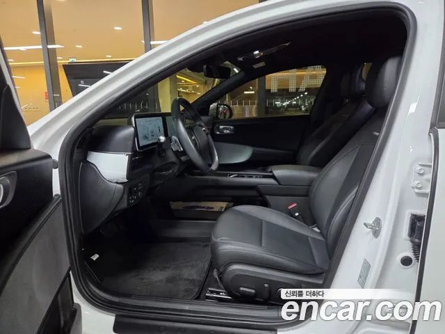 Hyundai Ioniq 6 — Фото автомобиля 8