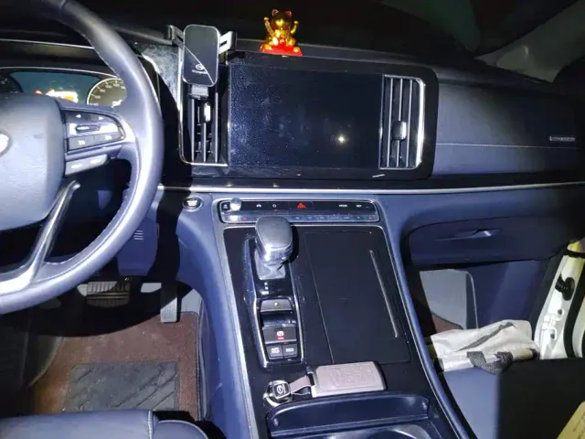 GAC Trumpchi M8 — Фото автомобиля 13