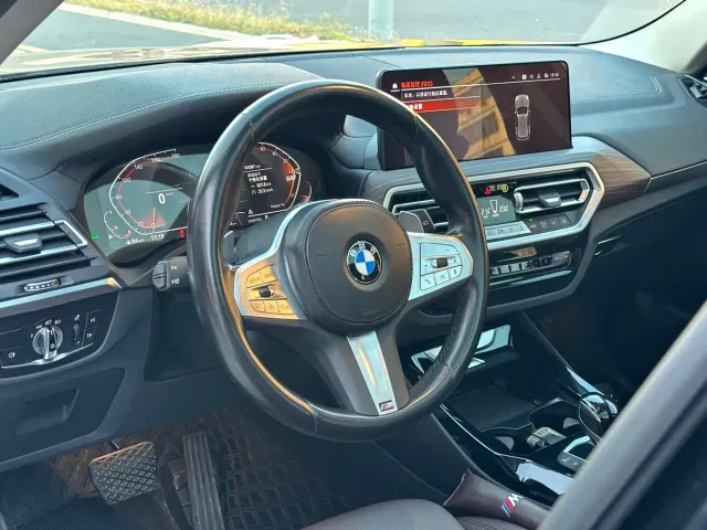 BMW X3 — Фото автомобиля 12